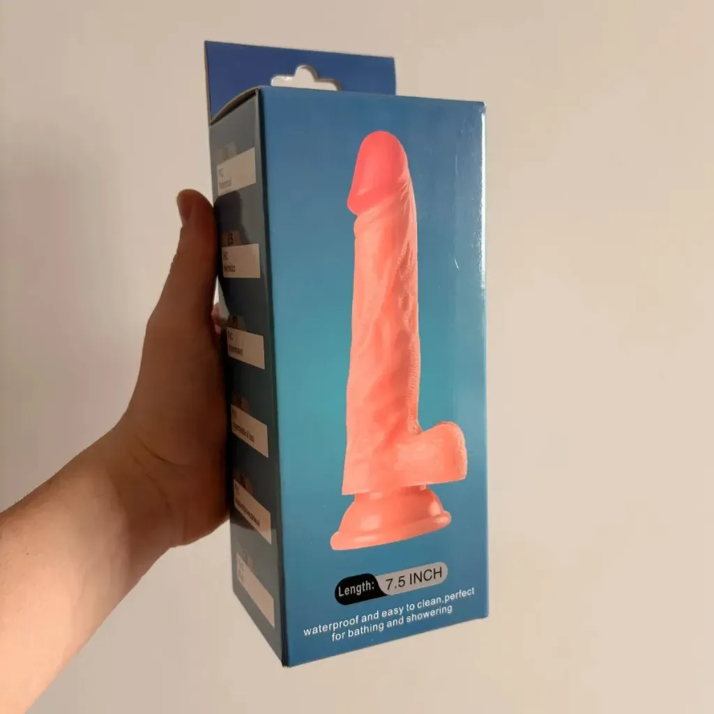 ..Dildo Realista Talla M 0126